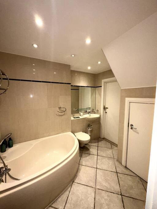 Stunning Duplex Penthouse With Shard Views Apartament Londra